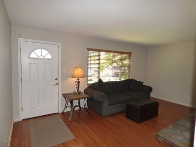 2nd image of 2550 Vine St