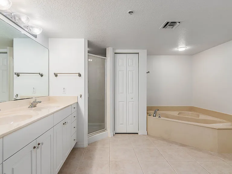 7128 Marbella Ct #204 — Photo 11