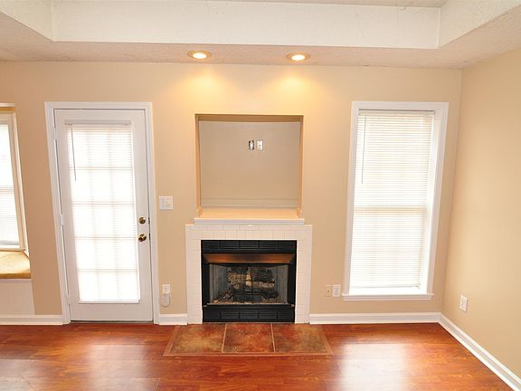 5th image of 1374 Archer Pl