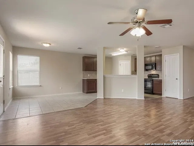 3 bed, 1398 sqft, $1,650 — Photo 3