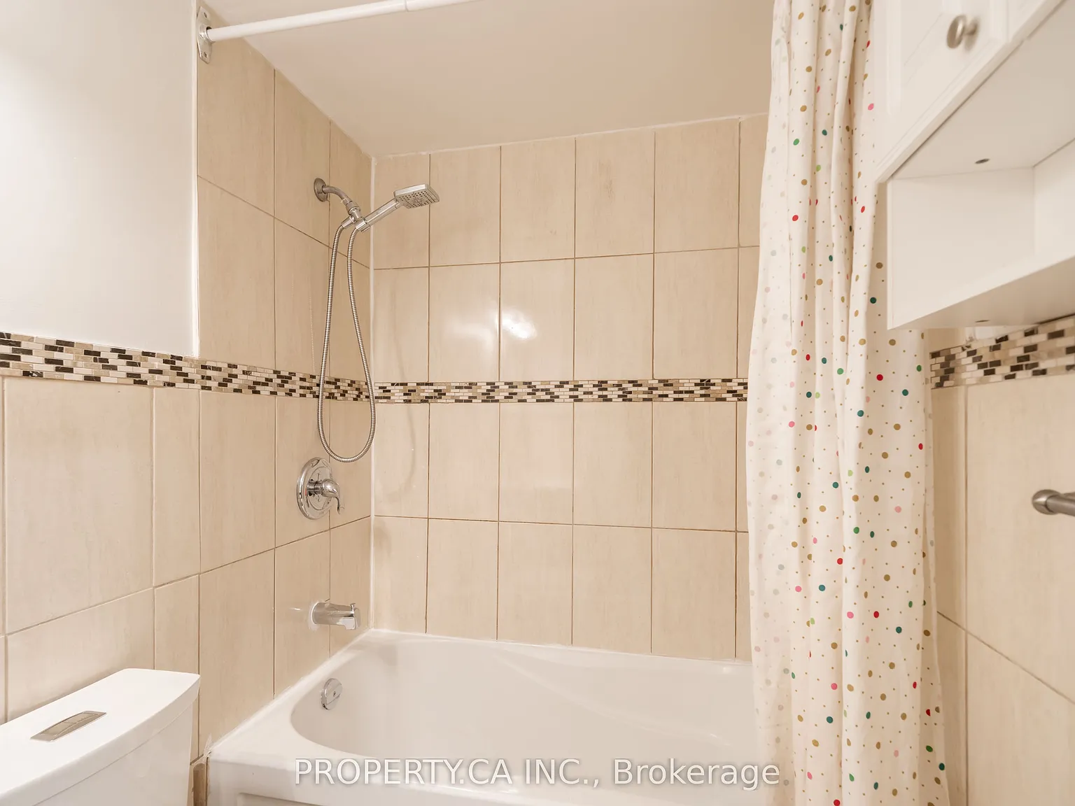 2 bed, $2,300 — Photo 4