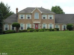 22100 Creekview Dr, Gaithersburg, MD 20882