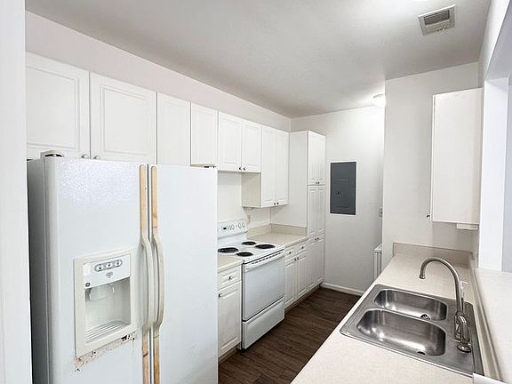 5th image of 2125 Pateshall Ct