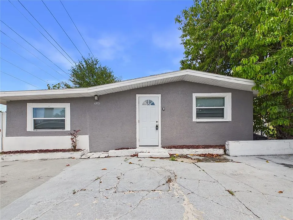 605 S Disston Ave
