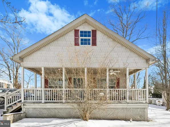 29 Pennsylvania Ave, Bensalem, PA 19020