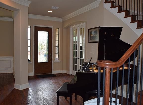 2nd image of 6657 Lee Meadow Dr