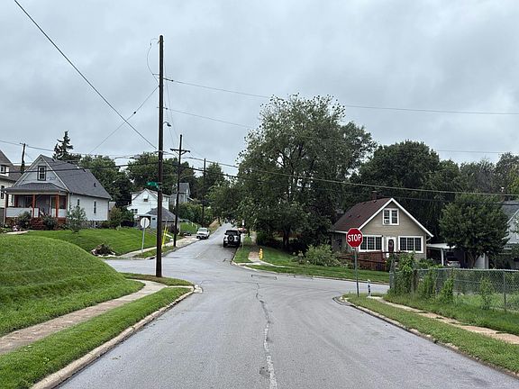 5th image of 2942 Gold St