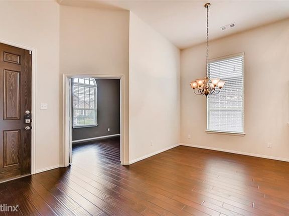 3rd image of 1161 Crest Meadow Dr