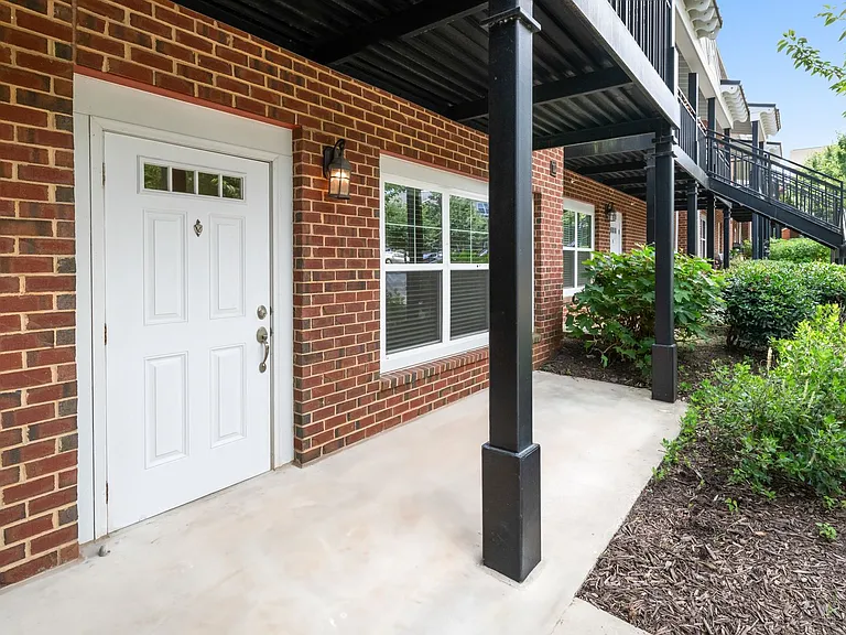 1810 Candlewood Ct #102 — Photo 30