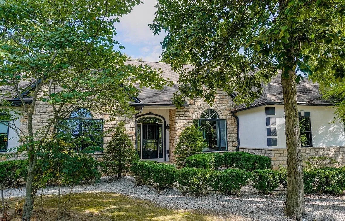 1800 Lynnbrook Ct photo 1