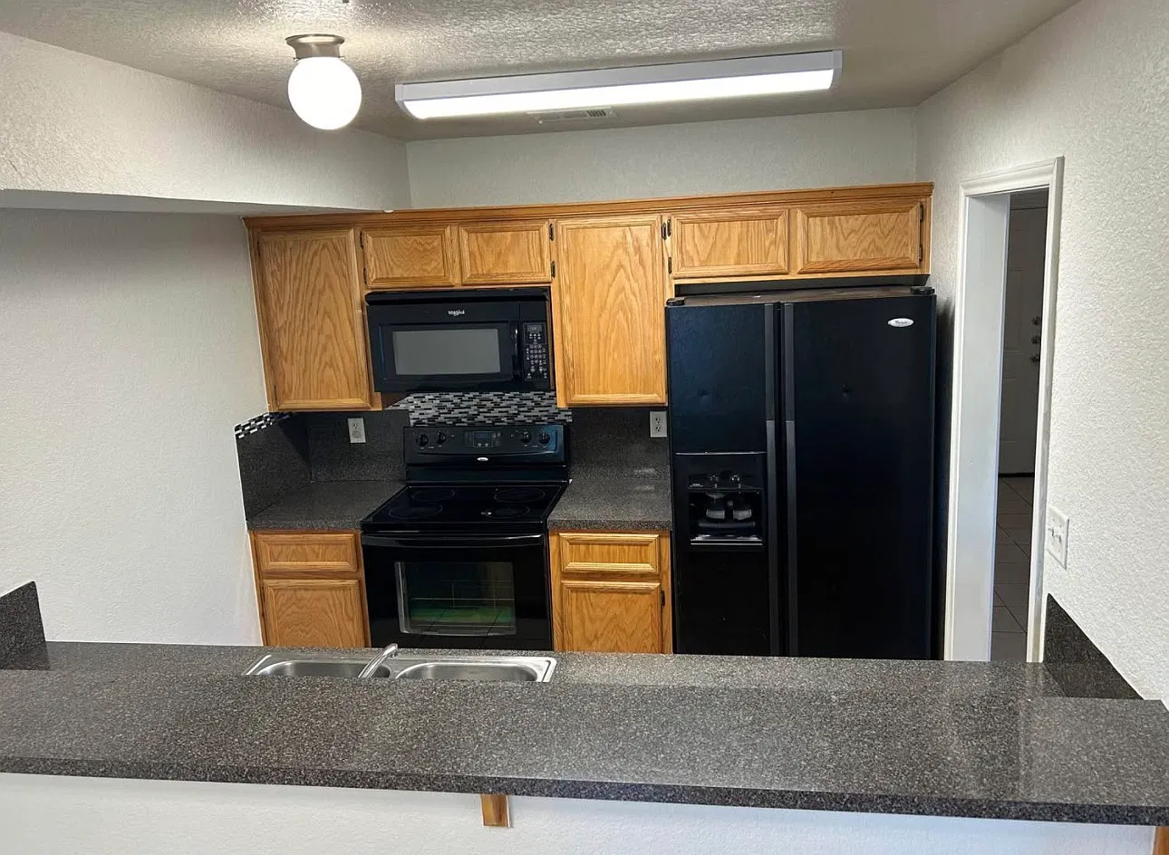 110 Kings Ct — Photo 4