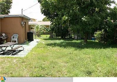 2nd image of 6251 NW 16th Pl