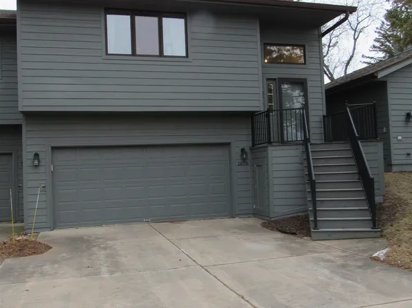 1676 Lake Largo Dr, Green Bay, WI 54311