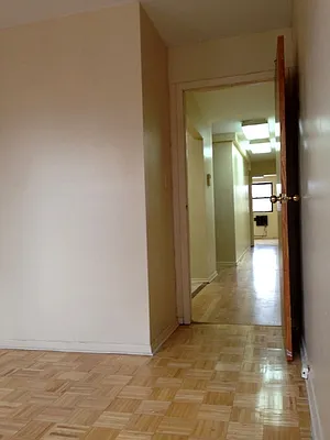 Rented by Universal Realty Group | media 22