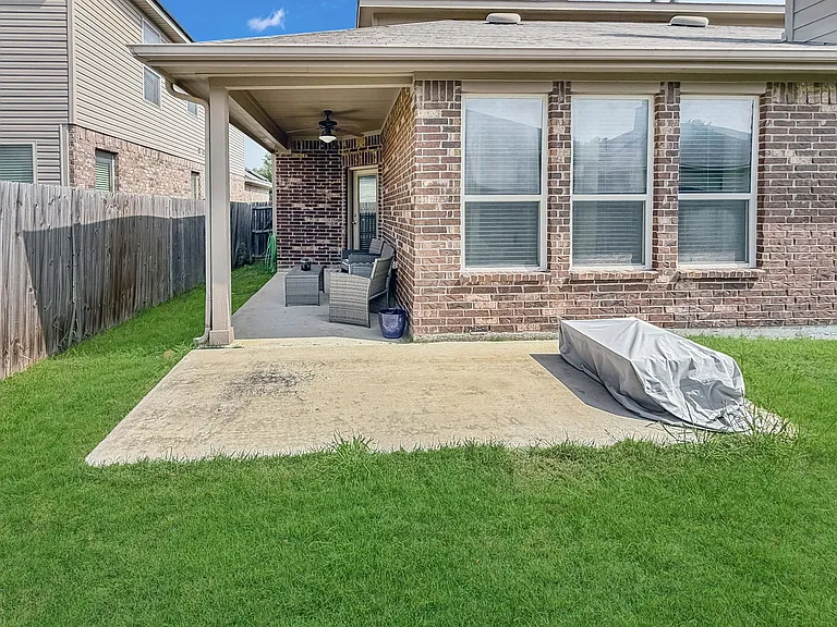 1313 Zanna Grace Way — Photo 23