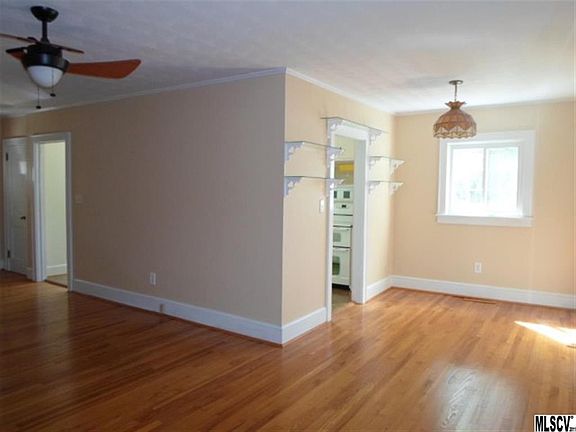 3rd image of 339 Eastover Cir NE