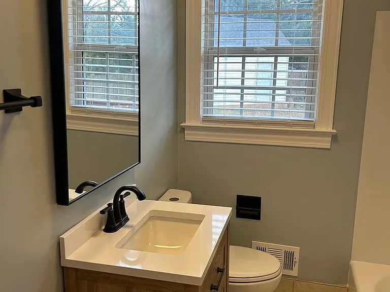 7 Vanderbilt Cir — Photo 11