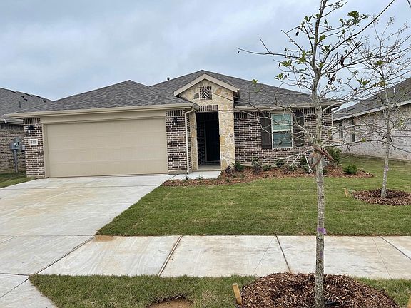 3rd image of 5405 Fairdale Dr