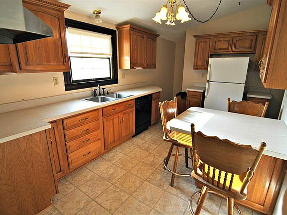 4th image of 4085 Kimberly Dr