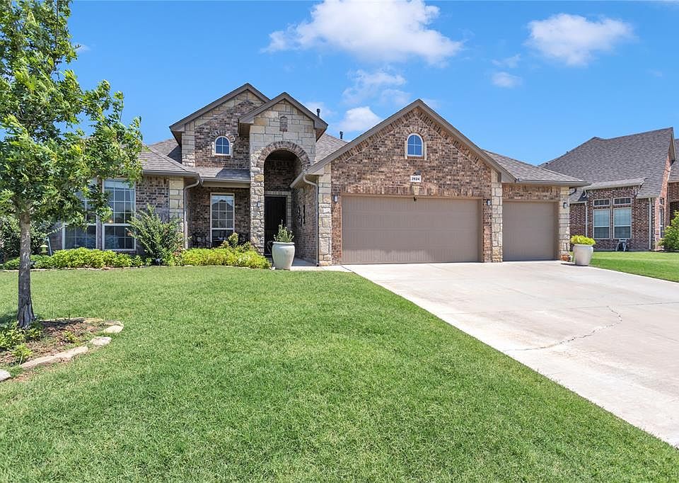 1st image of 2624 Sunflower Dr