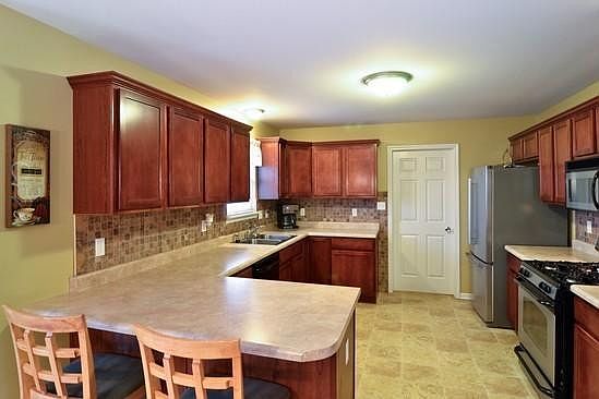 4th image of 9331 W 135th Pl