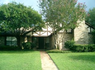 2206 Clearhaven Dr, Garland, TX 75040