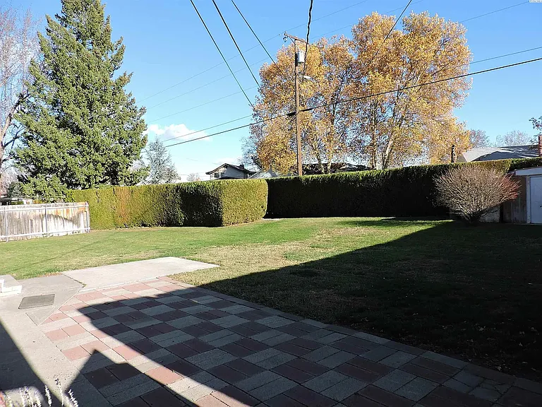1714 Hunt Ave — Photo 4