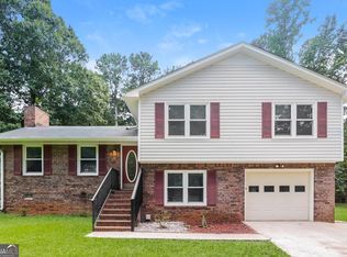 4 Eastwood Dr, Newnan, GA