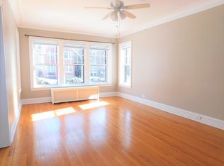 626 Sheridan Rd, Evanston, IL 60202