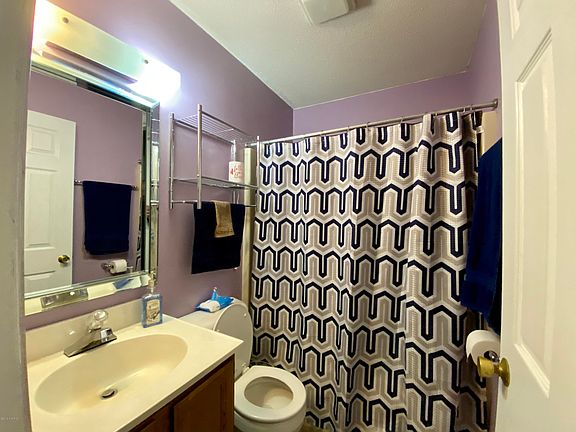 5th image of 107 Heritage Pl