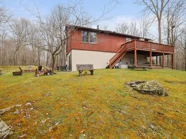 21 White Pine Cir, Lake Ariel, PA 18436