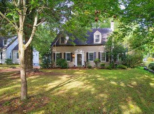 716 Dunlap St, Paris, TN 38242