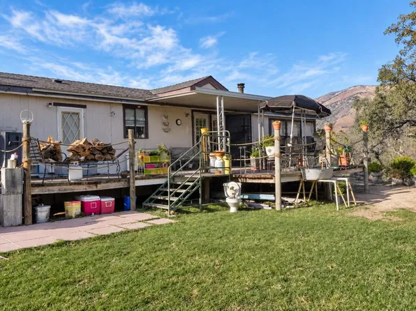 30928 Trimmer Springs Rd, Sanger, CA 93657