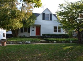 167 Park Ave, Lake Forest, IL 60045