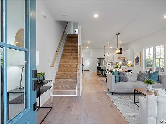 3rd image of 3302.5 Barton Ave
