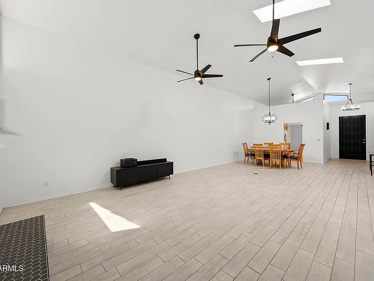 8479 N 84th Pl — Photo 27