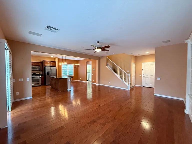 11833 Bussero Ct — Photo 8
