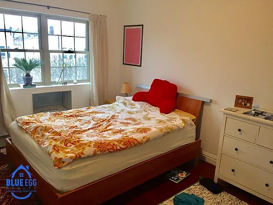 Rented by Blue Egg Realty Corp | media 65