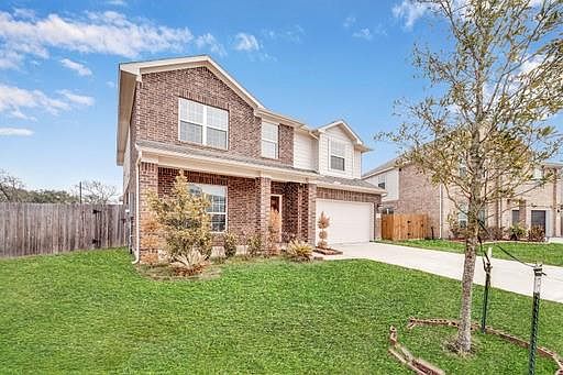 4th image of 10107 Stone Brair Dr