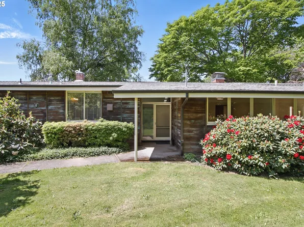 2075 SE Palmblad Rd, Gresham, OR 97080