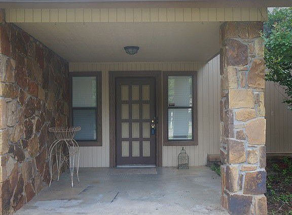 2nd image of 7416 S Hickory Ave