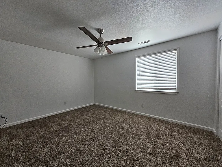 519 Rawe Peak Dr — Photo 13