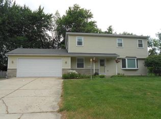 6409 Sturbridge Dr, Kalamazoo, MI 49004