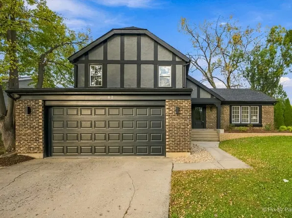 62 E Fox Hill Dr, Buffalo Grove, IL 60089