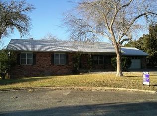 684 Floral Cir, New Braunfels, TX 78130