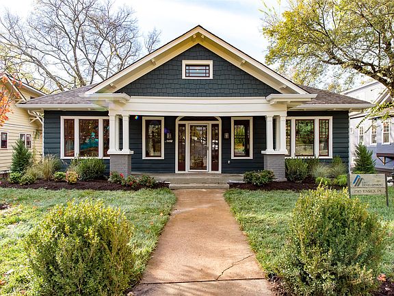 2nd image of 2515 Essex Pl