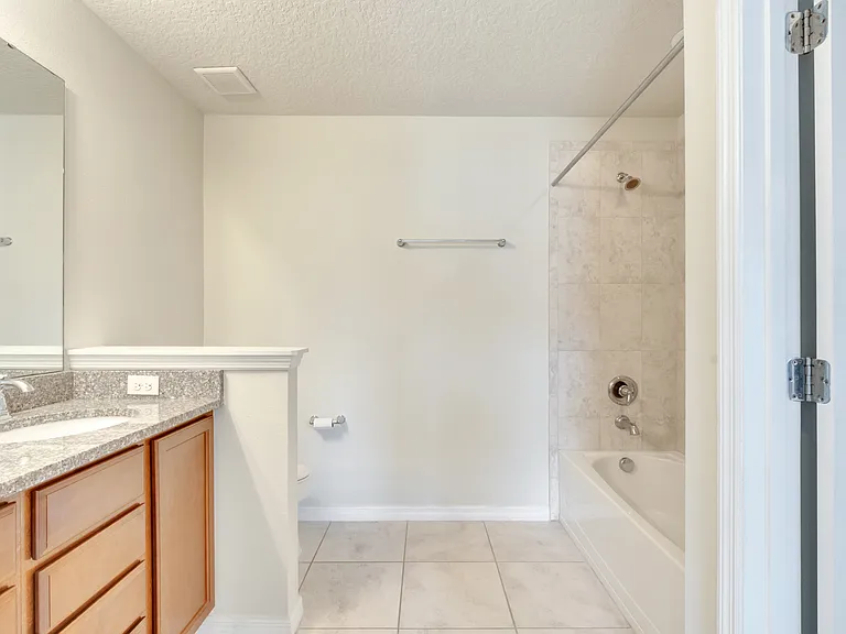5118 Caspian St — Photo 12