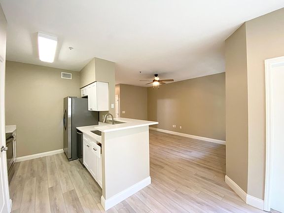 4th image of 1910 E Palm Ave APT 10201