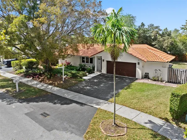 11240 SW 114th Ct, Miami, FL 33176