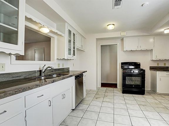 4th image of 5615 Arboles Dr